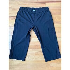 Chico’s Weekends Black Cropped Stretch Pants Eyelet Hem Pull On Size 4 / 2X